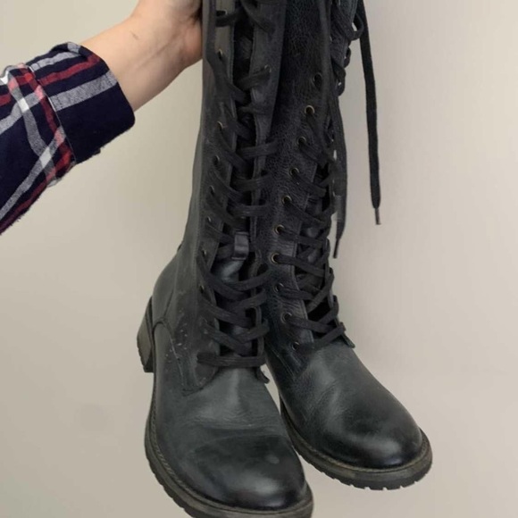 Lace up boots - Picture 2 of 2